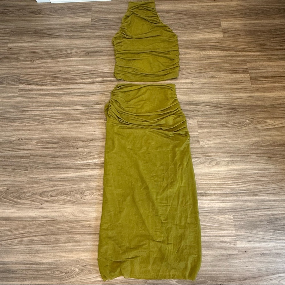 NWT Zara Two Piece Chartreuse High Neck Tank and Midi Skirt - Picture 5 of 13